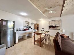 Yatch Apartments
