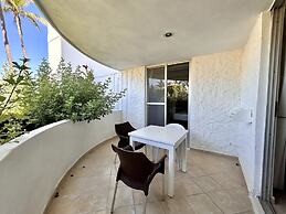 Yatch Apartments