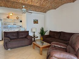 Yatch Apartments