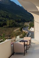 Bright Moon Valley Smart Hotel