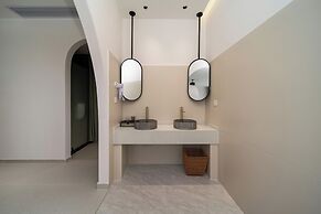 Bright Moon Valley Smart Hotel