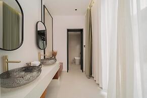 Bright Moon Valley Smart Hotel
