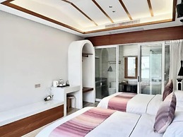 Bright Moon Valley Smart Hotel