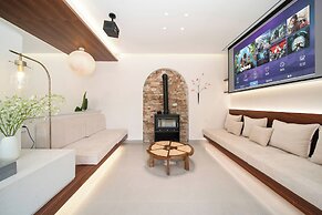 Bright Moon Valley Smart Hotel