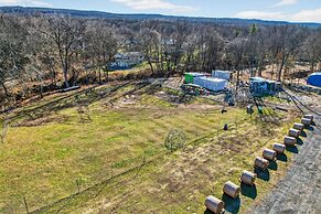 Bright Studio Retreat w Deck Nature Views