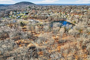 Bright Studio Retreat w Deck Nature Views