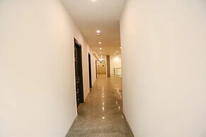 Fabhotel Golden Residency