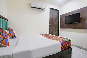 Fabhotel B Town
