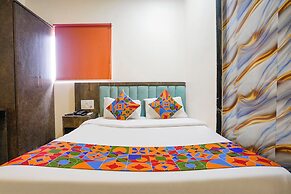 Fabhotel B Town