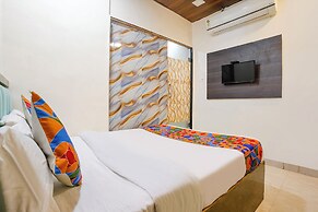 Fabhotel B Town