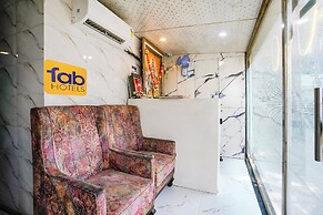 Fabhotel B Town