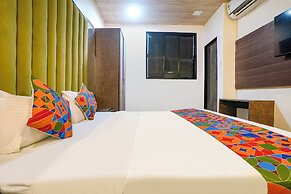 Fabhotel B Town