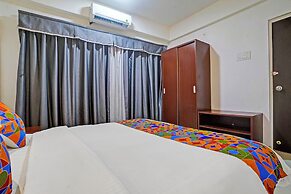 Fabhotel Charvi Reemz