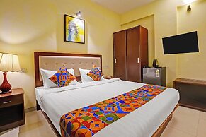 Fabhotel Charvi Reemz
