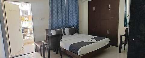 Fabhotel Pristine