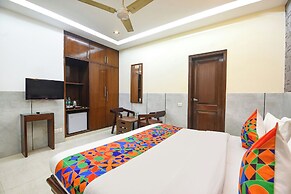 Fabhotel Pooja Residency
