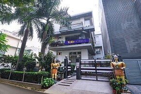 Fabhotel Pooja Residency