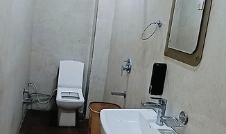 Fabhotel Vedika