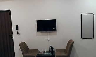 Fabhotel Vedika