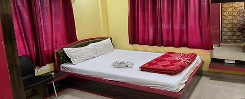Fabhotel Asha Inn