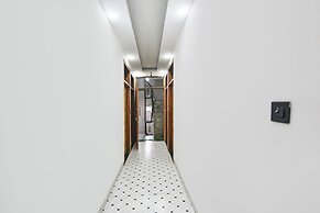 Fabhotel The Dream Inn