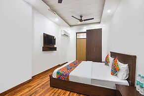 Fabhotel The Dream Inn