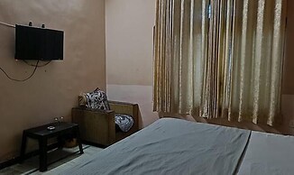 Fabhotel Pink Haveli