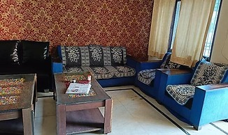 Fabhotel Pink Haveli