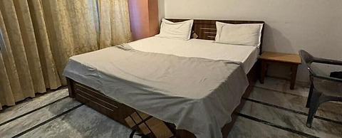 Fabhotel Pink Haveli