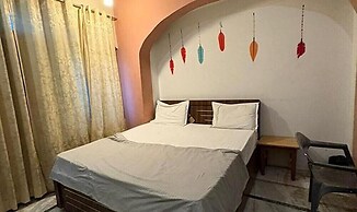 Fabhotel Pink Haveli