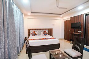 Fabhotel Arsh Executive Inn