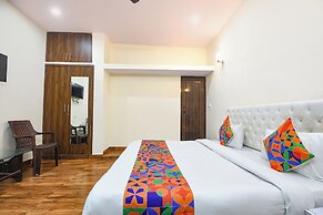 Fabhotel Badal Inn