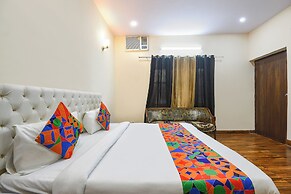 Fabhotel Badal Inn