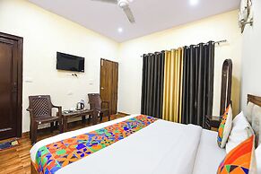 Fabhotel Badal Inn