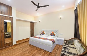 Fabhotel Badal Inn