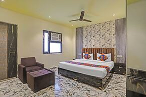 Fabhotel New R Inn