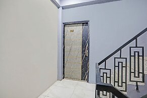 Fabhotel New R Inn