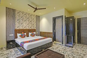 Fabhotel New R Inn