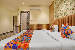 Fabhotel New R Inn