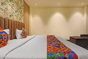 Fabhotel New R Inn
