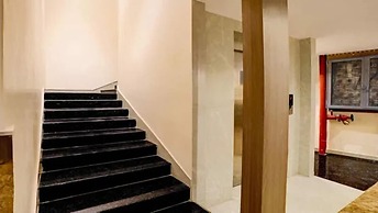 Fabhotel Casa Royal Residency