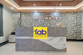 Fabhotel Raas Plaza