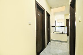 Fabhotel Capital Inn
