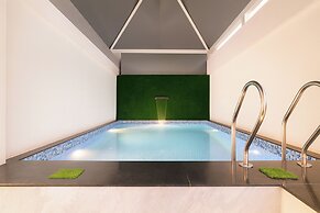 Fabhotel Capital Inn
