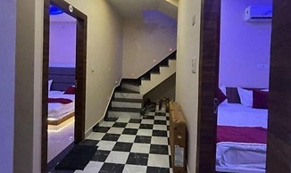 Fabhotel Karshani Kripa Dham