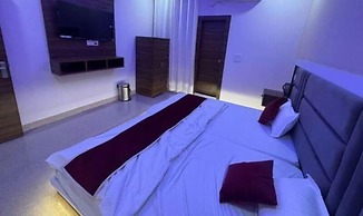 Fabhotel Karshani Kripa Dham