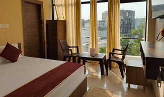 Fabhotel Karshani Kripa Dham