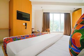 Fabhotel Gavalidev