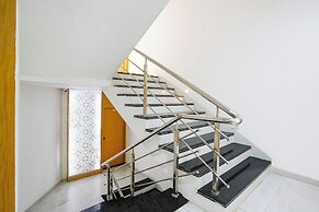 Fabhotel Gavalidev