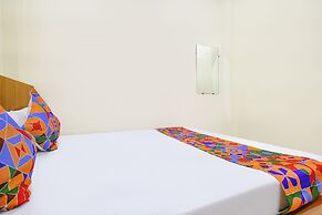 Fabhotel Ratna Palace I